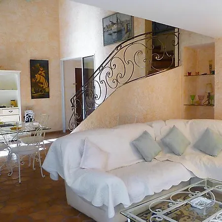 Holiday home Sleeps 8 Pool Wifi *