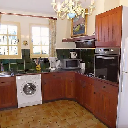 Sleeps 8 Pool Wifi La Madrague